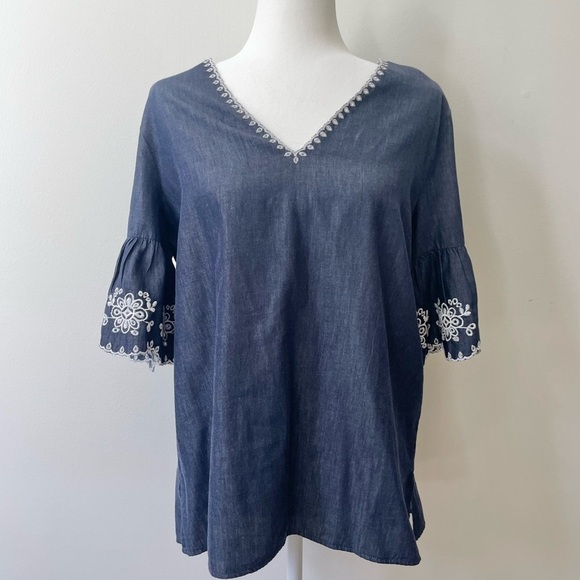 Ann Taylor Chambray Embroidered Tunic Top Bell Sleeves Boho Size M NWT - Picture 1 of 7